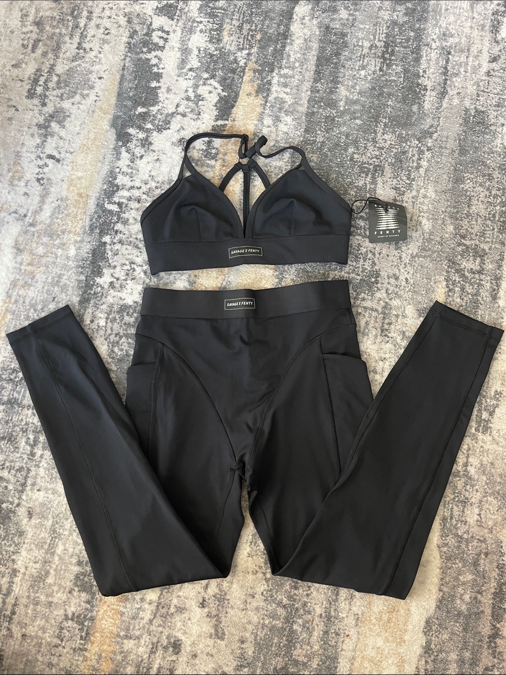 Savage X Fenty Set Women's Black Leggins and Sports Bra Set size medium